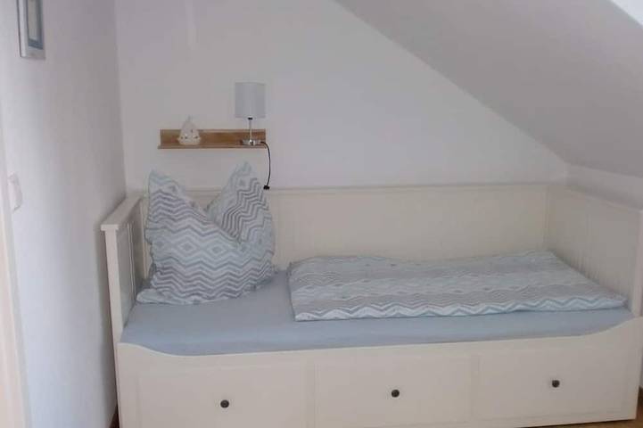 Entire apartment, Villa am Grosse Garten - stylish apartment in Prohlis, Dresden
