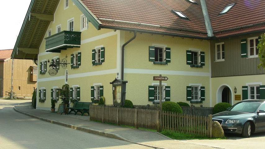 Ferienwohnung für 3 Personen, mit Terrasse und Garten, kinderfreundlich in Piding