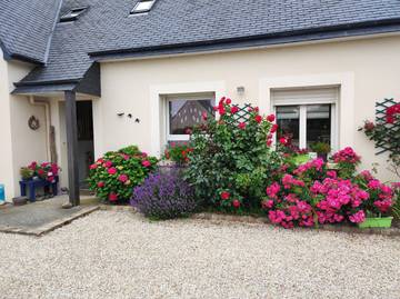 Cottage pour 2 personnes, avec jardin à Matignon