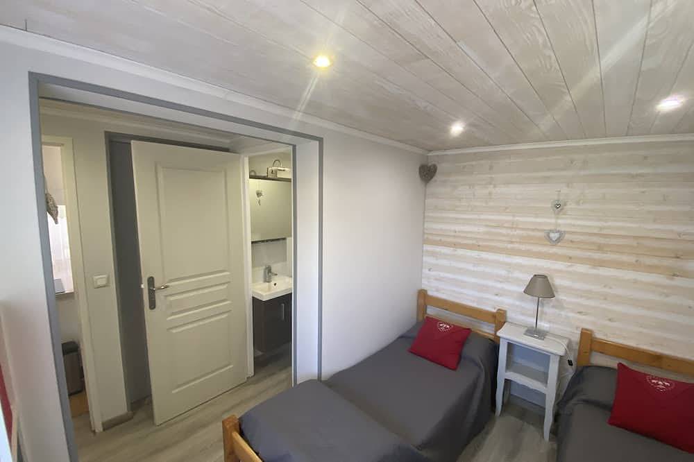 Apartamento entero, Apartamento Para 4 Personas Chalet Inferior Jardin Cerca Barbacoa Lugar Tranquilo in Saint-Pierre-dels-Forcats, Parque Natural Regional de los Pirineos Catalanes