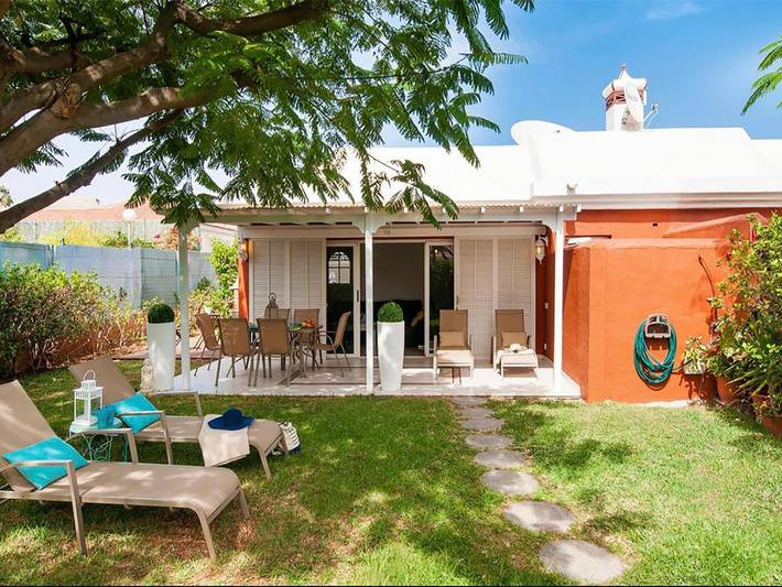 Bungalow para 4 personas, con Terraza además de Piscina para niños y Piscina en Campo Internacional