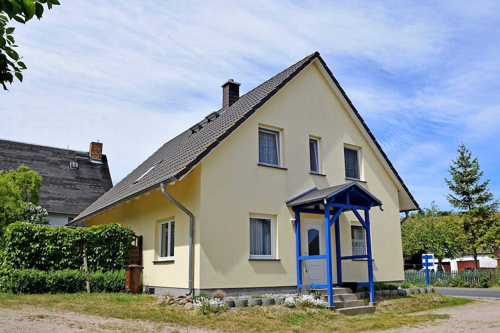Ferienwohnung am Bodden Familie Looks - 3-Raum Ferienwohnung ***** in Klein Zicker, Mönchgut