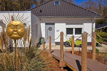 Ferienhaus für 3 Personen, mit Whirlpool und Garten in Ostfriesland