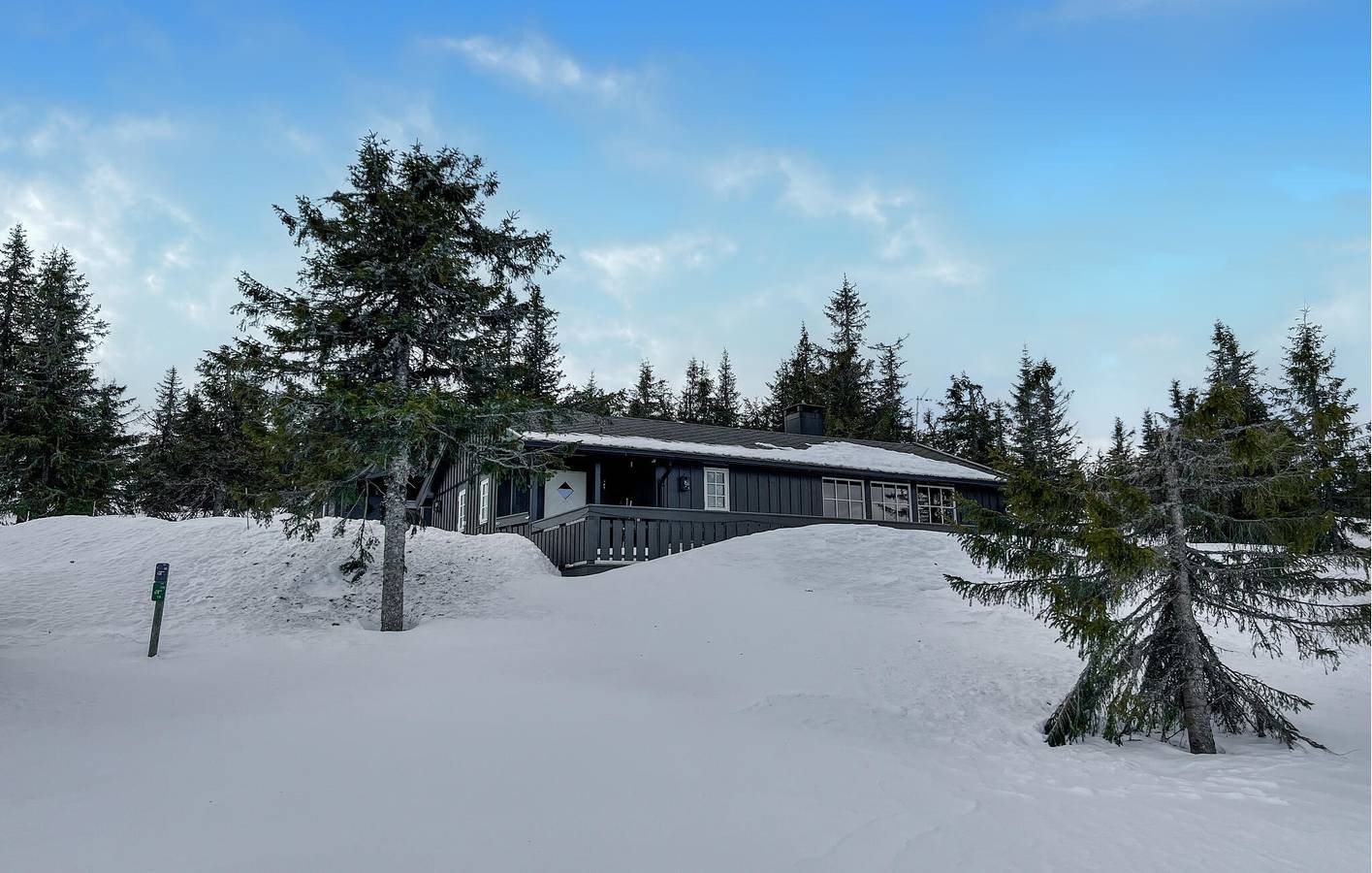 Holiday home for 8 people with terrace in Ringsaker