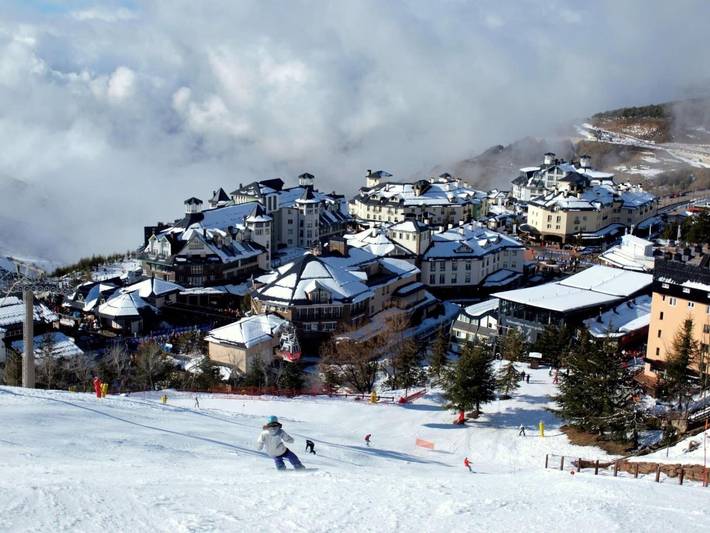Apartamento entero, Modern Studio Near the Slopes in Sierra Nevada Ski Resort, Monachil