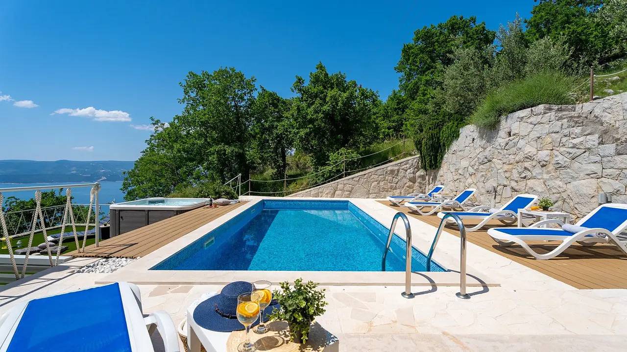 Villa für 11 Personen (240 m²) in Lokva Rogoznica in Lokva Rogoznica, Omis-Riviera