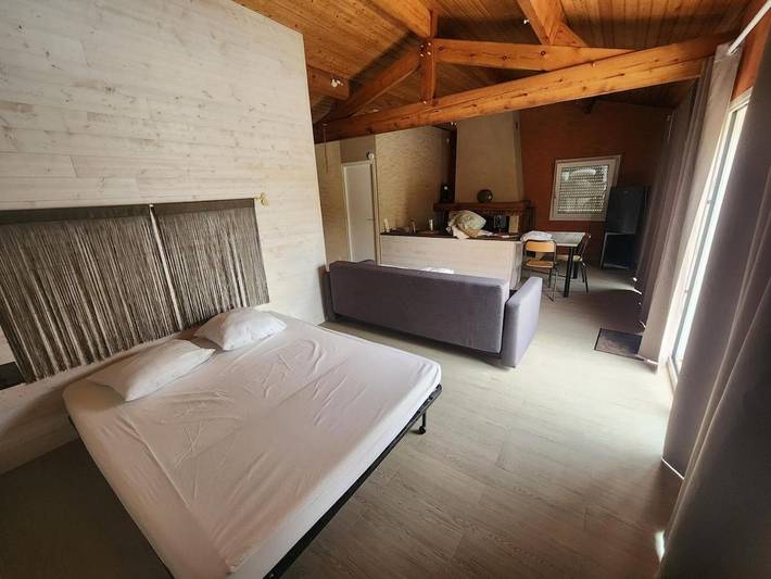 Location de vacances pour 4 personnes, avec terrasse dans Combrand - 2