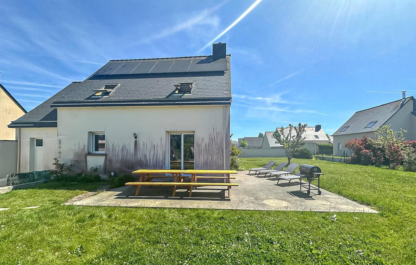 Gemütliche Ferienwohnung mit Garten, WLAN und Parkplatz in der Nähe der Küste und des Stadtzentrums in Le Vivier-sur-Mer, Mont-Saint-Michel-Bucht