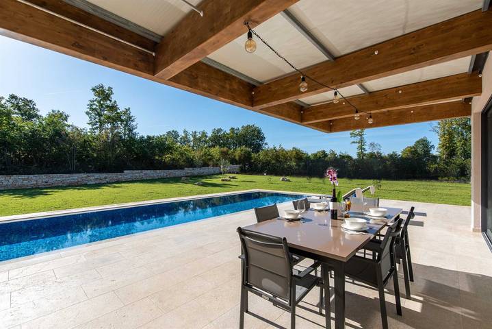 Ferienhaus für 4 Personen, mit Terrasse und Garten sowie Pool in Sveti Petar u Šumi - 2