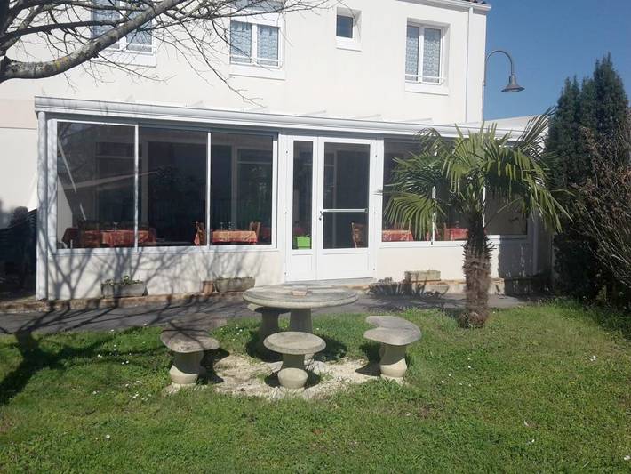 Hôtel pour 3 personnes, avec jardin à Cabariot - 2