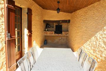 Gîte for 6 People in Salignac-Eyvigues, Périgord Noir, Photo 2