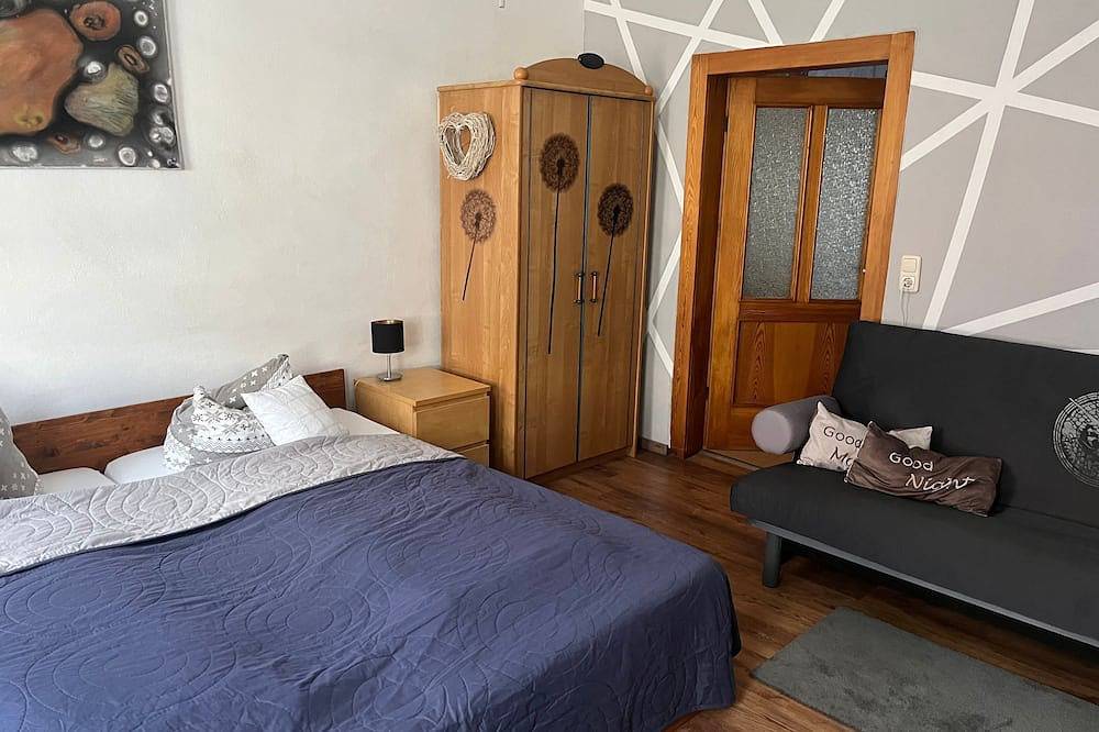 Ganze Wohnung, Ferienwohnung/App. für 6 Gäste mit 85m² in Kranichfeld in Kranichfeld, Weimarer Land