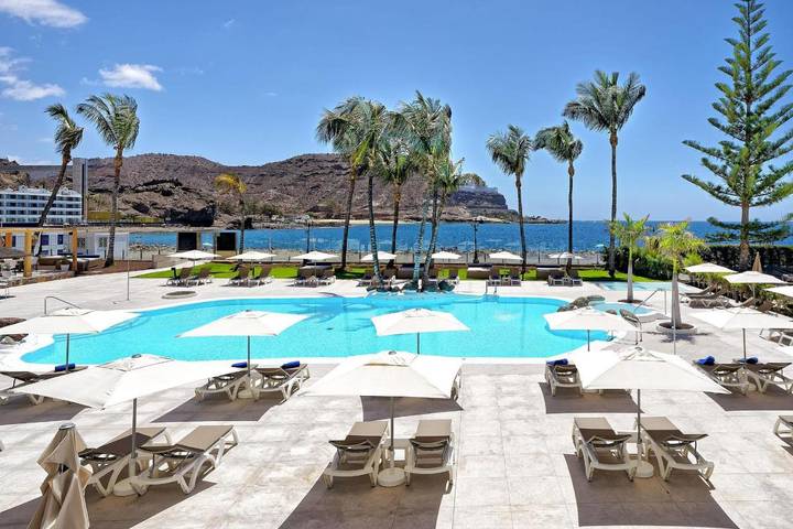 Apartamento para 2 personas, con piscina y balcón en Playa del Cura