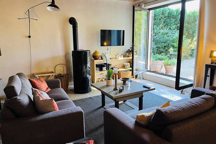 Ferienwohnung für 4 Personen, mit Pool und Garten