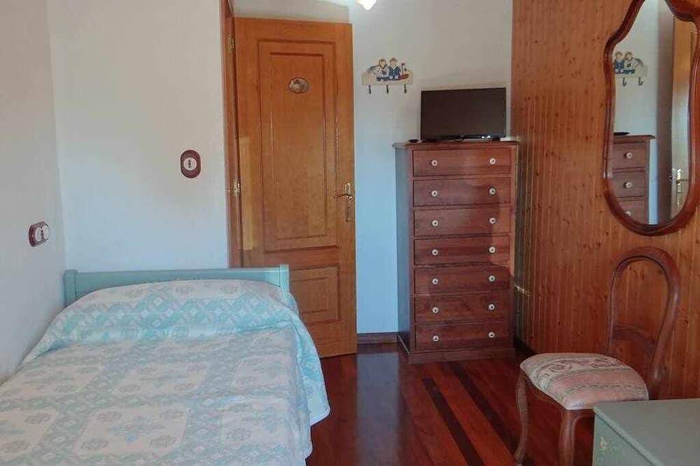 Entire apartment, Country cottage in Lira with a garden in Lira, Carnota