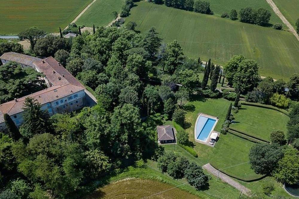 Villa in Serravalle mit 5 Schlafzimmern 10 Schlafplätzen in Buonconvento, Siena Provinz