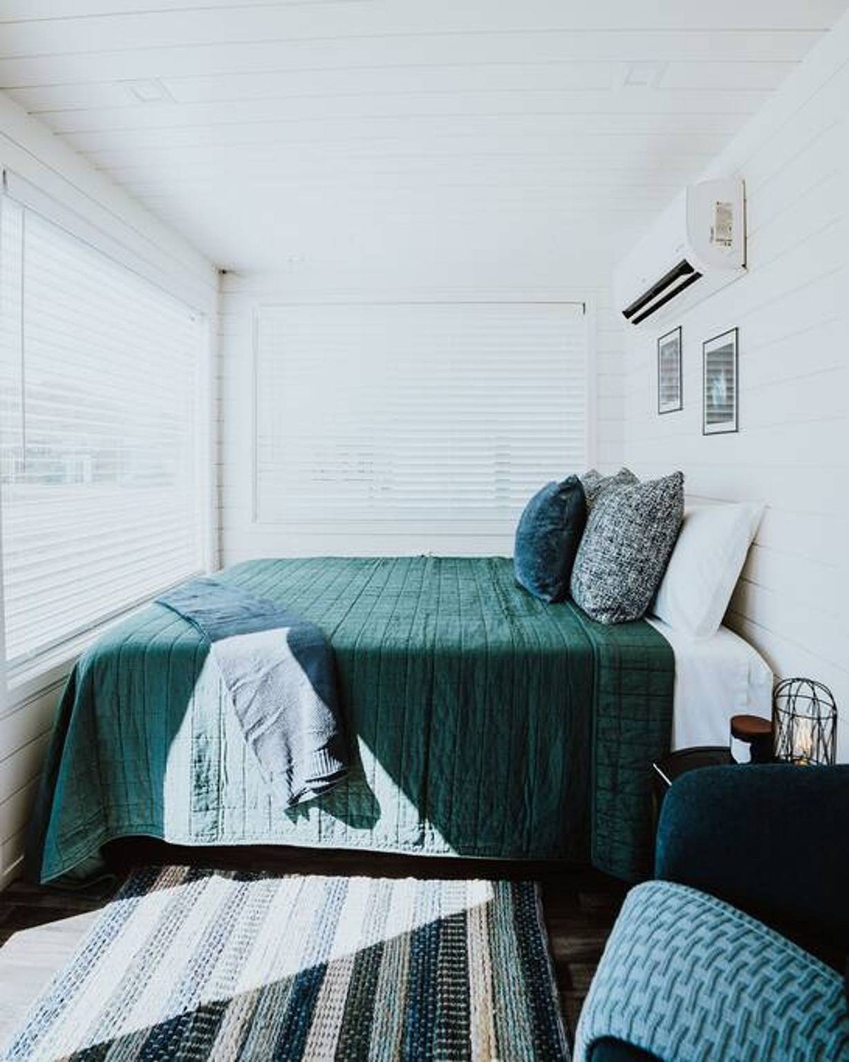 New  Starry Night Shipping Container Home in Condado de Brewster