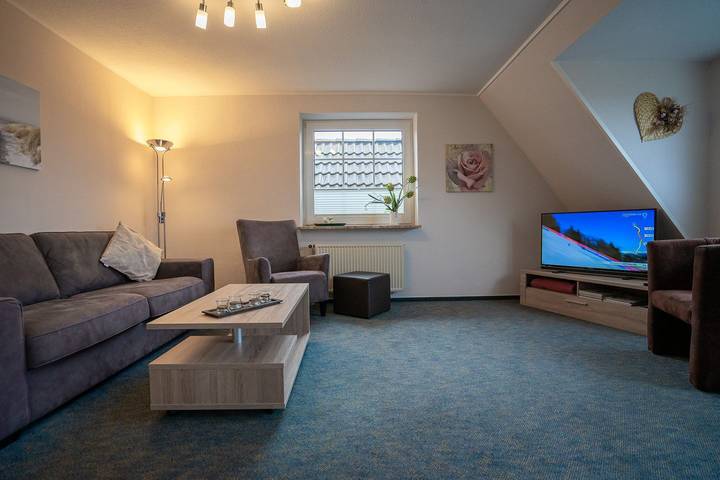 Ganze Wohnung, Haus Kim 1 in ruhiger Lage in Büsum, Kreis Dithmarschen
