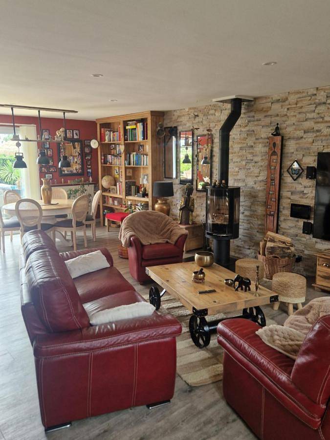 Maison in Saint-Saturnin, Sarthe