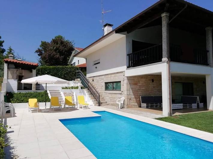 Casa de férias para 4 pessoas, com Terraço e Jardim e ainda Piscina and Vista em Município de Chaves