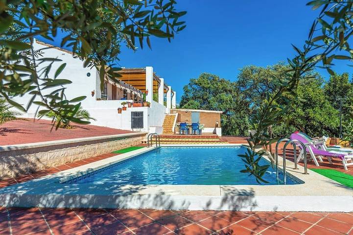 Villa für 5 Personen, mit Garten und Balkon - 1