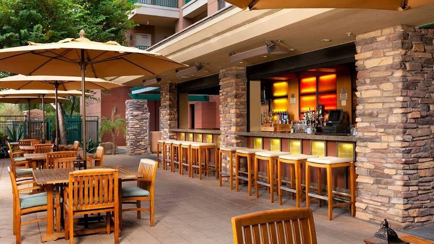 Villa for 4 people, with pool and balcony as well as hot tub in Arizona