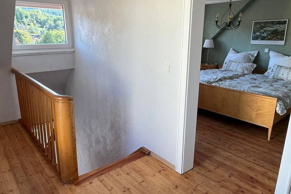 Ganze Wohnung, Ferienhaus Schönbachhof in Silz (Pfalz), Trifelsland