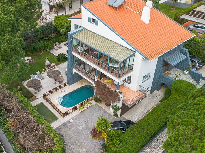 Vacation rental for 6 people, with yard in Cascais