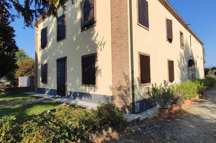 Ferienhaus für 2 Personen, mit Garten in Parma