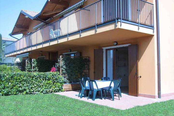 Ferienhaus für 7 Personen, mit Pool und Garten in Lazise