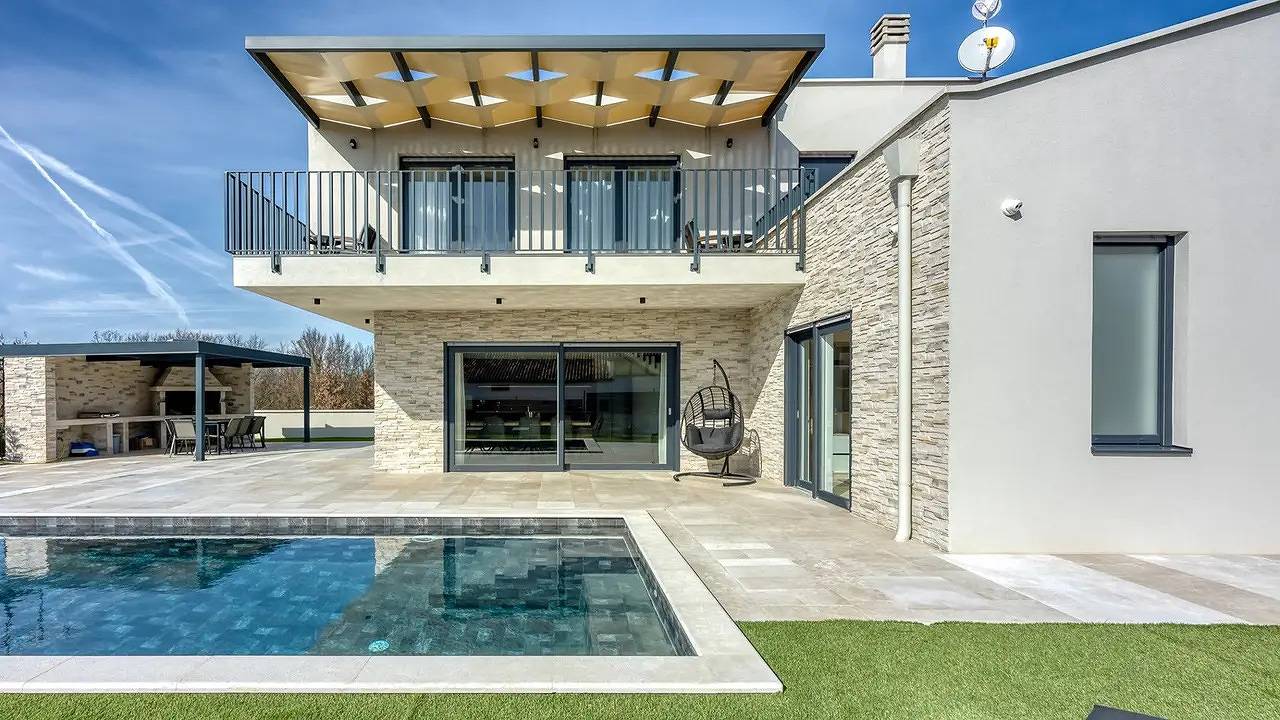 Villa für 8 Personen (200 m²) in Sveti Lovreč Pazenatički in Medaki, Istrien
