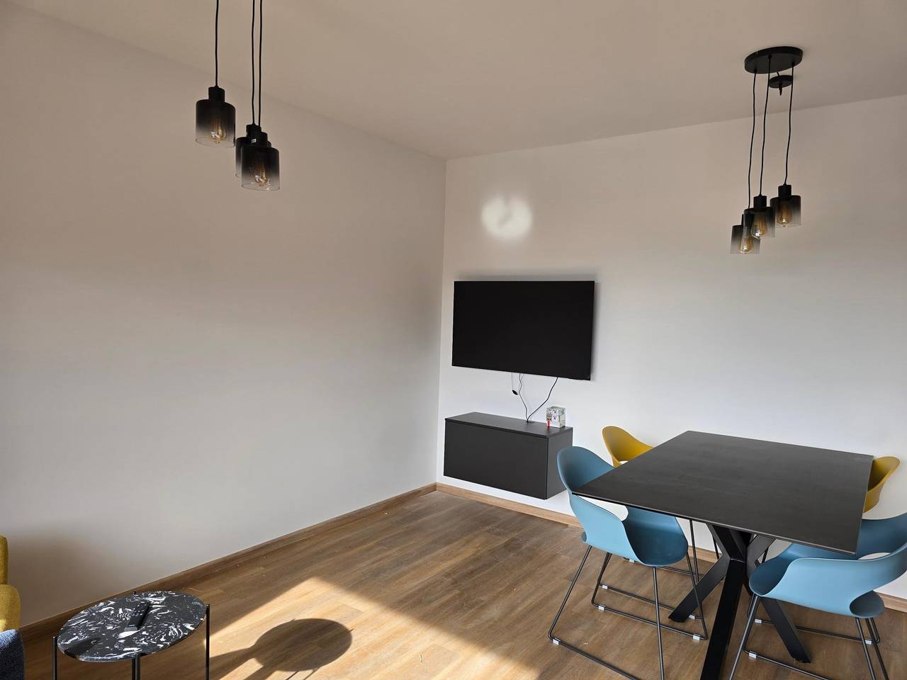 Ganze Wohnung, Geschmackvolles Apartment im Zentrum von Jenbach in Jenbach, Bezirk Schwaz