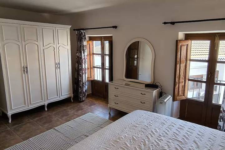 Apartamento entero, Apartamento independiente en casa familiar. En pleno centro del pueblo. in Vélez-Rubio, Provincia de Almería