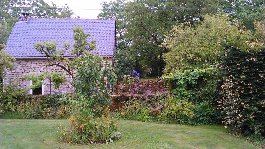Gîte pour 2 personnes, avec piscine, animaux acceptés