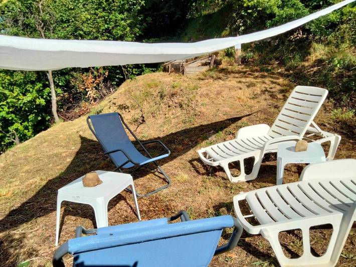 Ganze Wohnung, Appartement 'Altrove' mit Bergblick, privatem Garten und Wlan in Cassagna, Ne