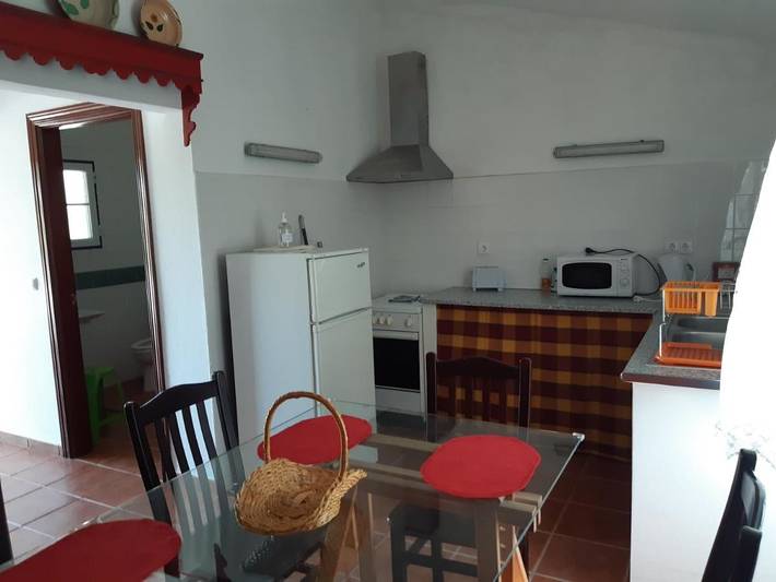 Maison de campagne pour 2 personnes, avec vue et balcon ainsi que jardin et piscine à Campo Maior - 4