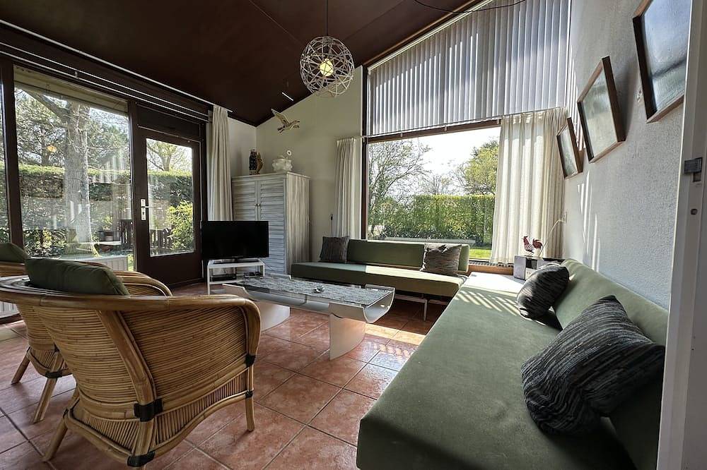 Freistehendes Ferienhaus mit 750 qm Grundstück an Nordsee und Grevelingen Meer in Scharendijke, Grevelingenmeer