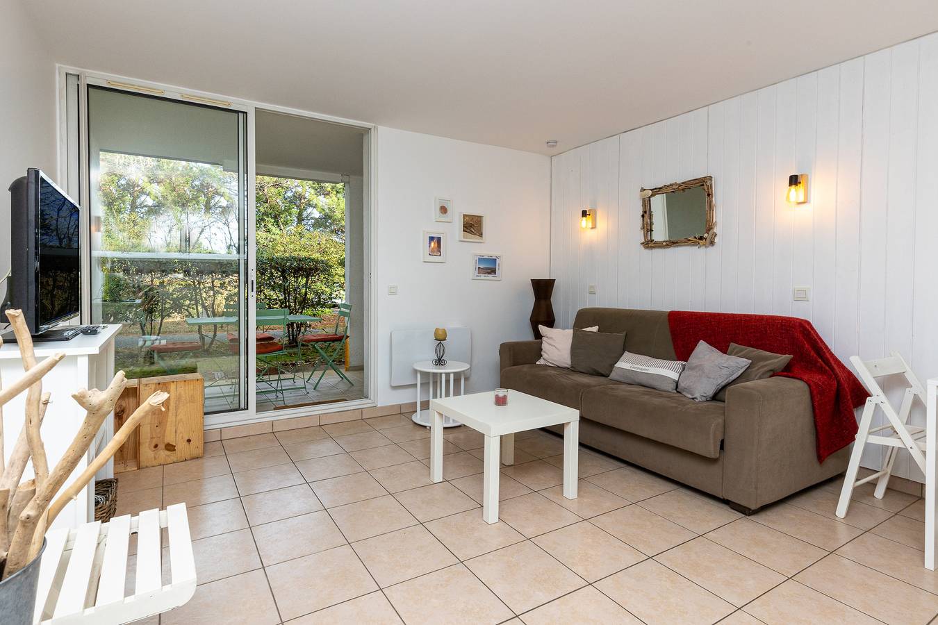 Appartement entier, Appartement "Bisbau" avec terrasse privée, jardin privé et piscines partagées. in Moliets-et-Maa, Côte d’Argent