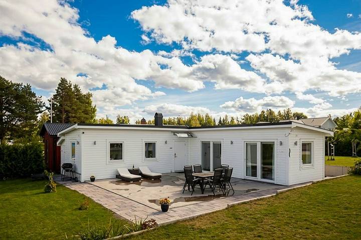 Neu renoviertes Haus auf einer privaten Landzunge in Karlskoga, Örebro und Umgebung