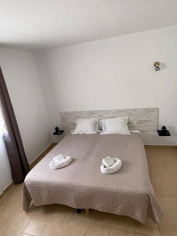 Deluxe Double Room in Le Thoronet, Région de Draguignan