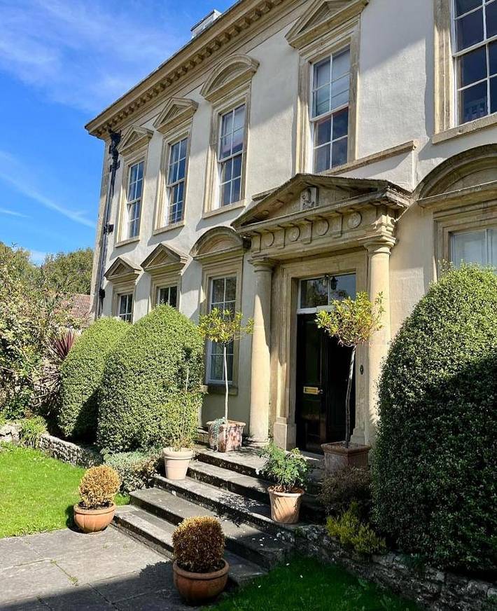 Holiday letting for 2 people, with garden, with pets in Shepton Mallet