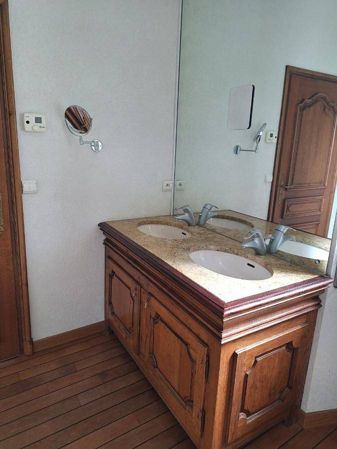 Gîte pour 11 personnes, avec vue et jardin à Alby-sur-Chéran - 2