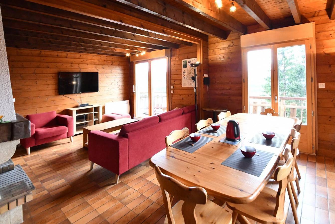 Gîte für 8 Personen mit Garten in Foncine-le-Haut, Regionaler Naturpark Hochjura