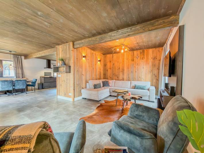 Chalet with mountain views at an Alpine lake in Afritz am See, Distrito de Villach-Land