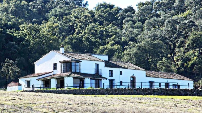 Casa rural para 12 personas, con jardín además de vistas y piscina en Sierra Norte de Sevilla - 2