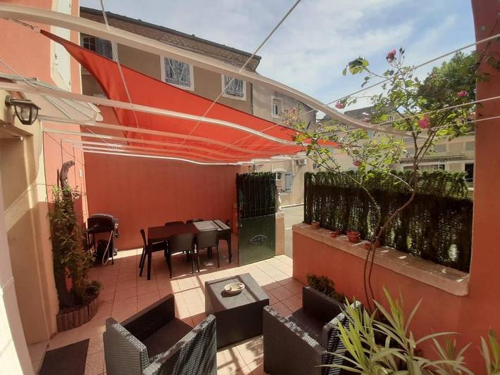 Gîte pour 6 personnes, avec terrasse à Pierrelatte - 2