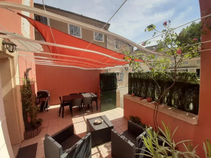 Apartamento de vacaciones para 6 personas, con vistas y terraza - 1