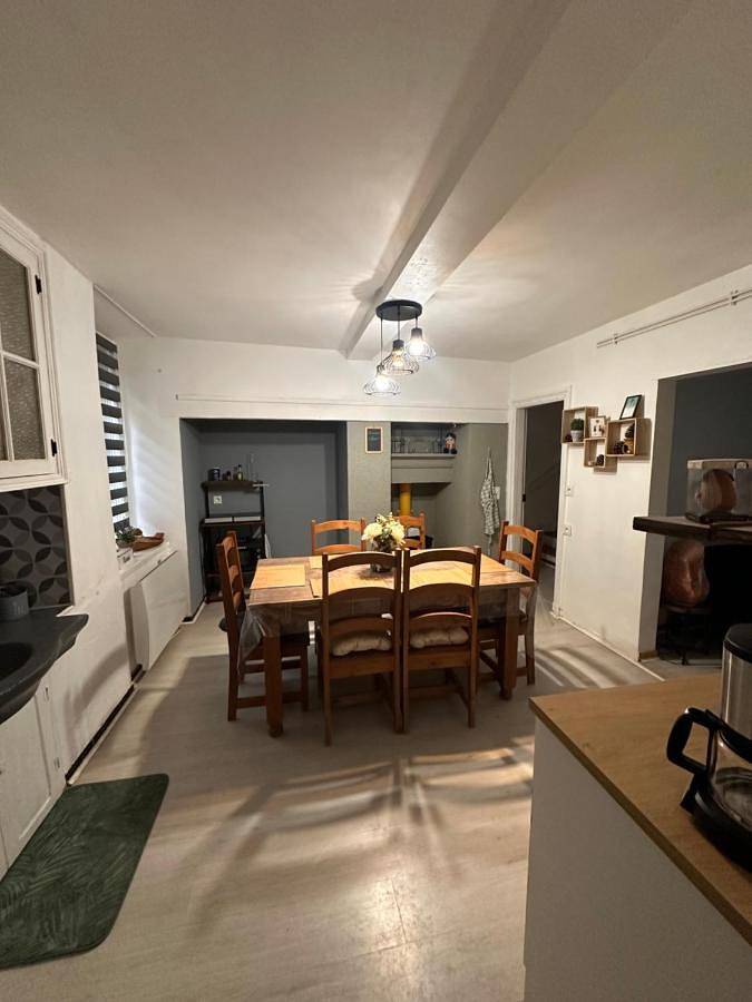 Location de vacances pour 6 personnes, avec terrasse, animaux acceptés à Puichéric