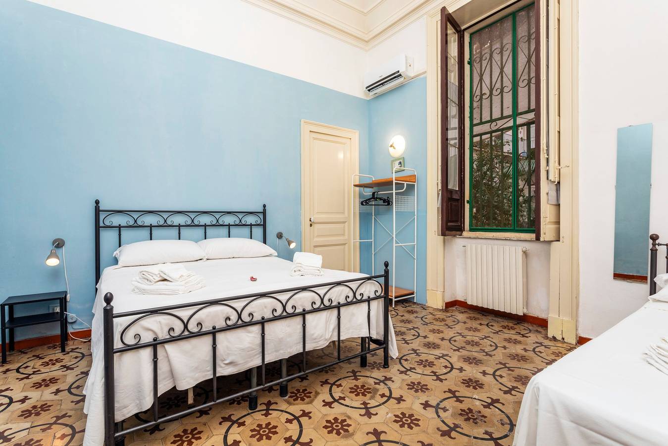 Appartamento '2' con terrazza privata, Wi-Fi e aria condizionata in Catania, Catania e dintorni