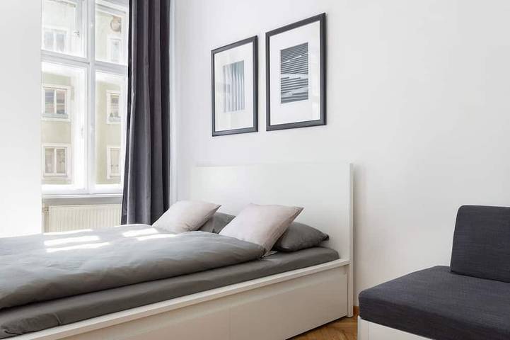 Ganze Wohnung, Neu renovierte helle Wohnung in fußläufiger Entfernung zum Zentrum u. zur U-Bahn in Wien, Donau Niederösterreich